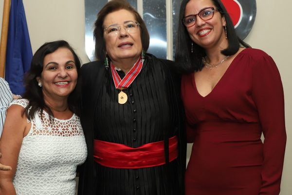 SINDSEMP-BA participa da posse da PGJ do MPBA