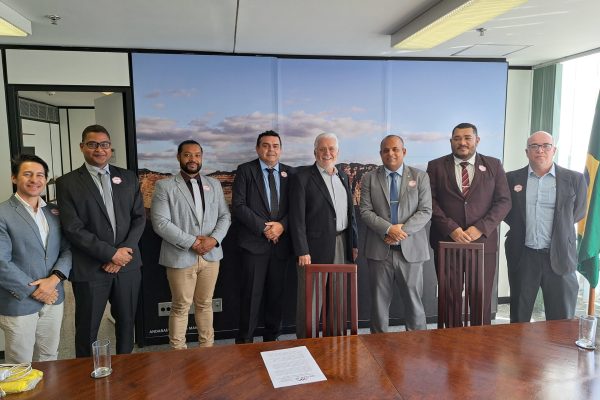 Diretores e Servidores participam do Encontro da Fenamp