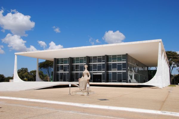 SINDSEMP-BA acompanha julgamento no STF sobre excesso de cargos comissionados no MPBA
