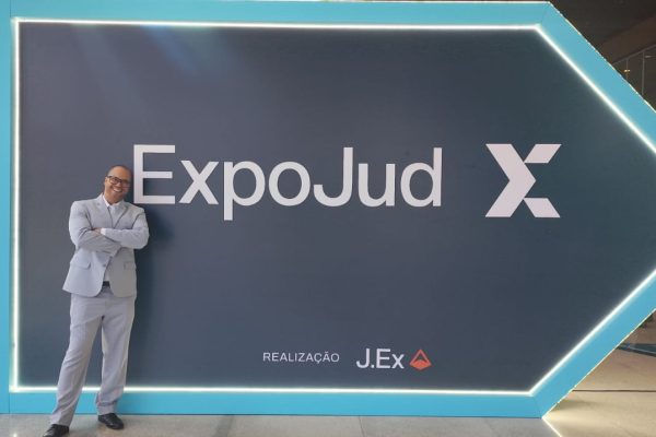 Servidor do MPBA apresenta solução no ExpoJud 2026 com participação apoiada pelo SINDSEMP-BA